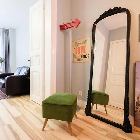 Appartement City-center Urban Flat With Private Balcony