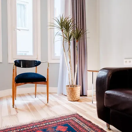 City-center Urban Flat With Private Balcony * Istanbulská provincie