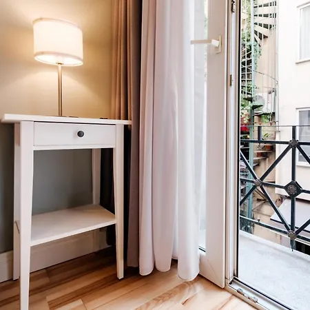 City-center Urban Flat With Private Balcony *