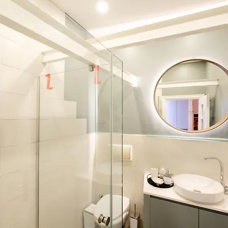 City-center Urban Flat With Private Balcony Apartmán Istanbulská provincie
